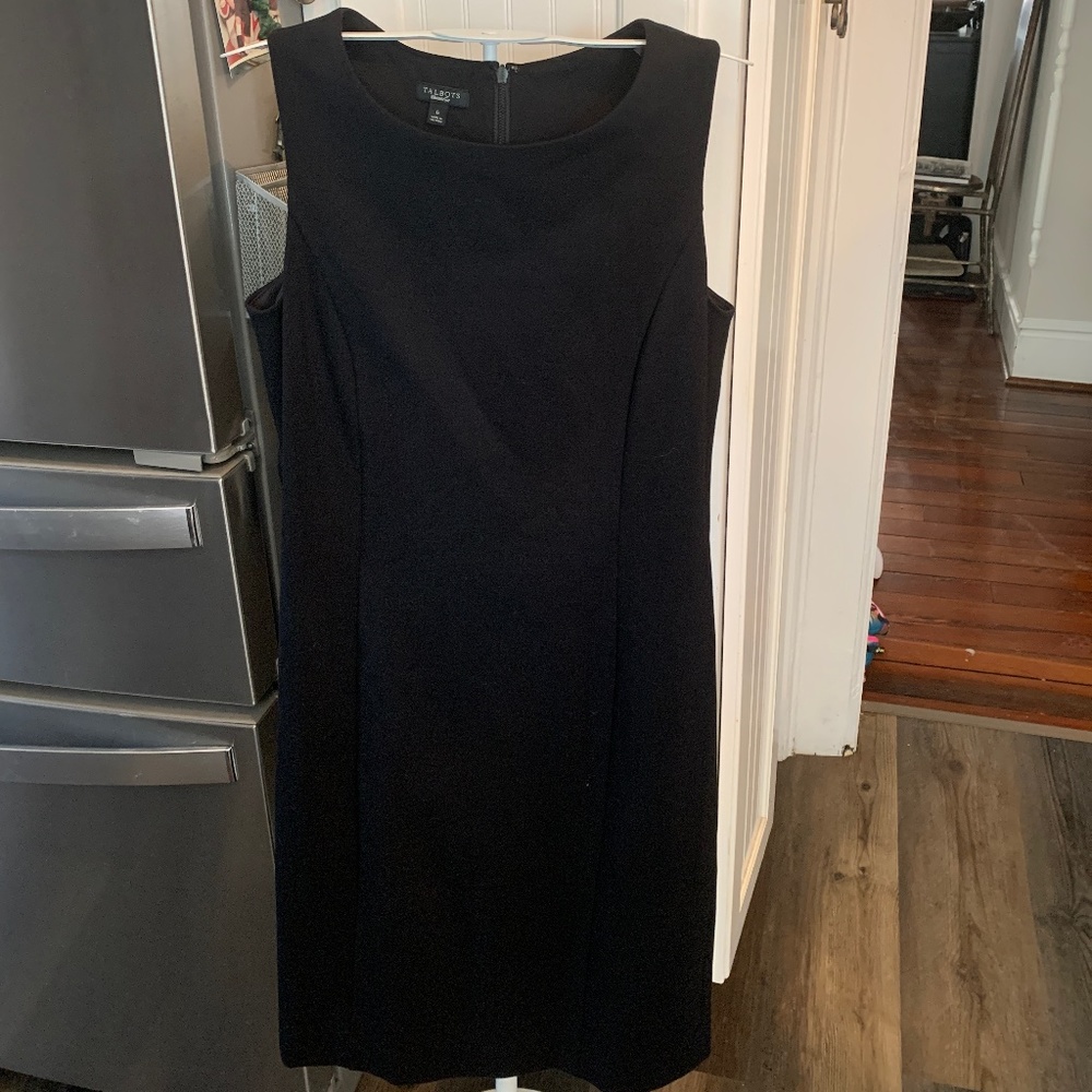 Talbots perfect black dress.‎ Worn maybe twice . Great shape .